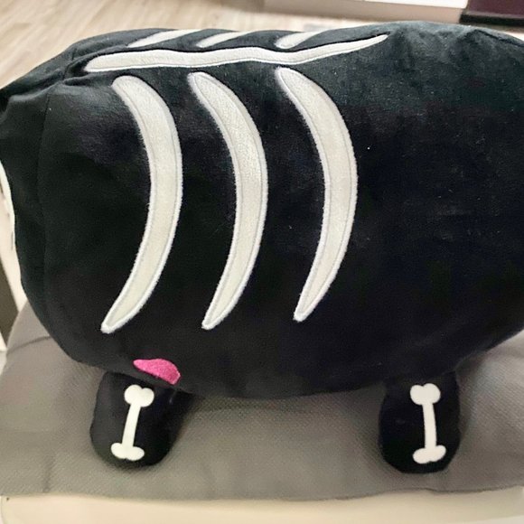 Smoochy Pals Scull Goth Punk Skeleton Stuffed Animal Plush Toy Pillow 15" - Picture 4 of 7